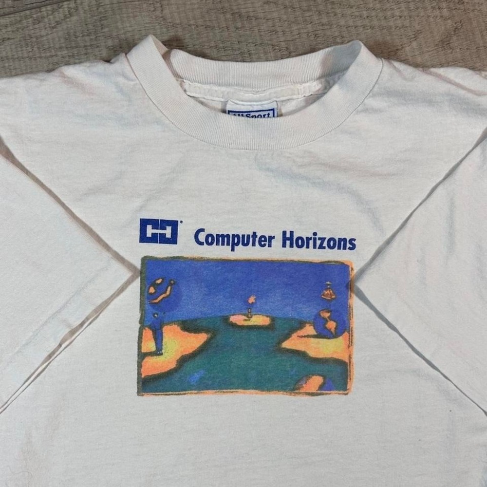 White vintage‎ 90s Y2K computer software tee shirt computer horizons art tee